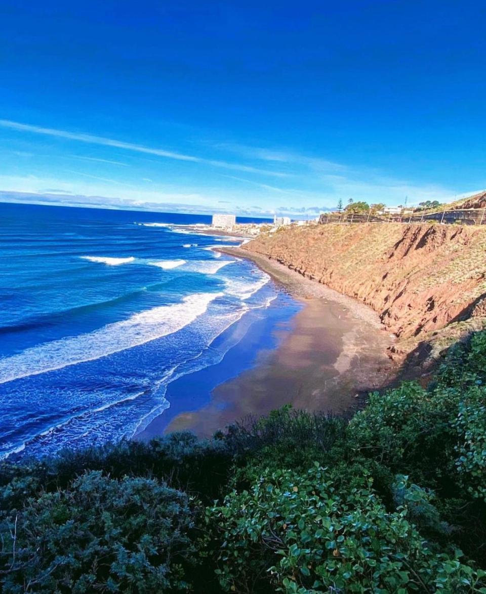 Callao Surf House *